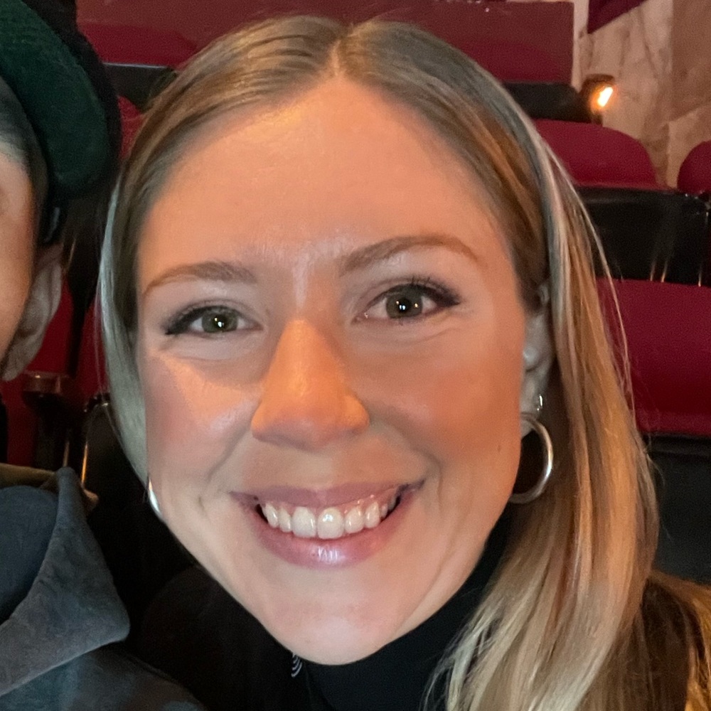 Meet your Posher, Danielle